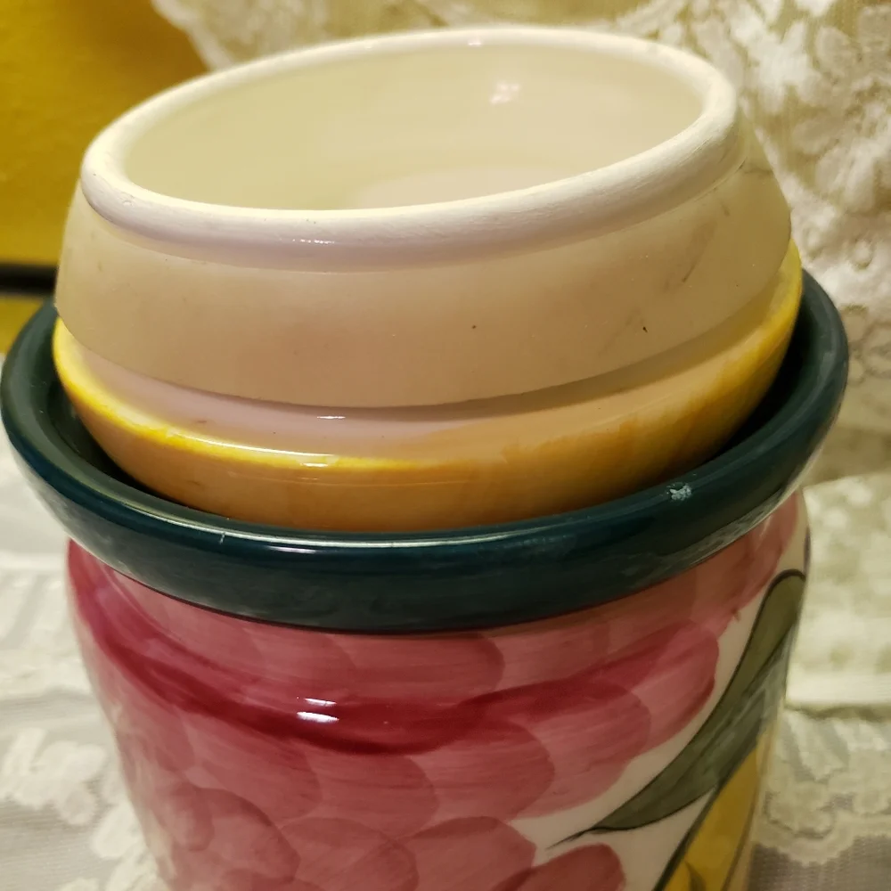 Vintage Canister Cookie Jar GEI Pear Sealing Lid